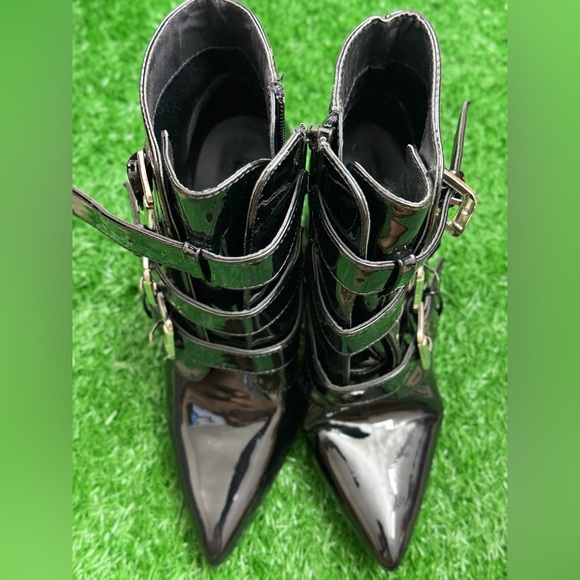 Forever 21 Women’s heeled Boots‎ size 5.5 - Picture 7 of 10